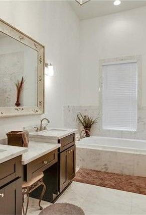 2347 ROUSSEAU ST - 2